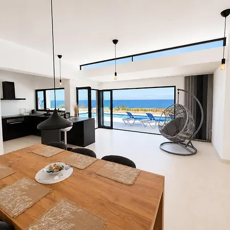 Villa Luz Del Mar, *